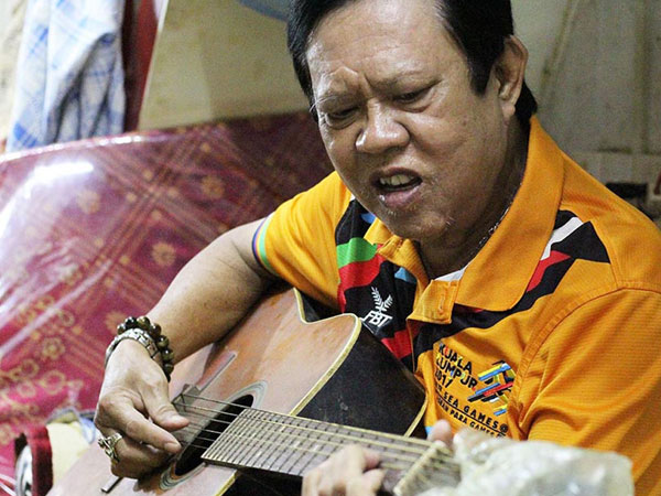 'Vua nhạc sến' Vinh Sử qua đời