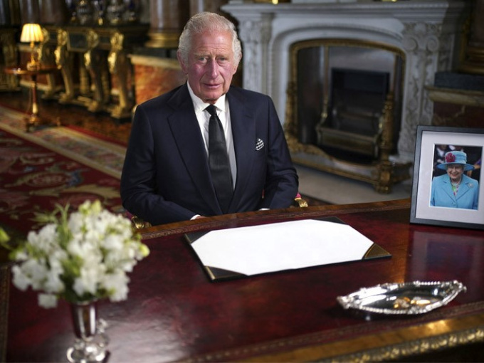 Vua Charles III ca ngợi Nữ hoàng Elizabeth II, cam kết cống hiến cả đời vì dân Anh