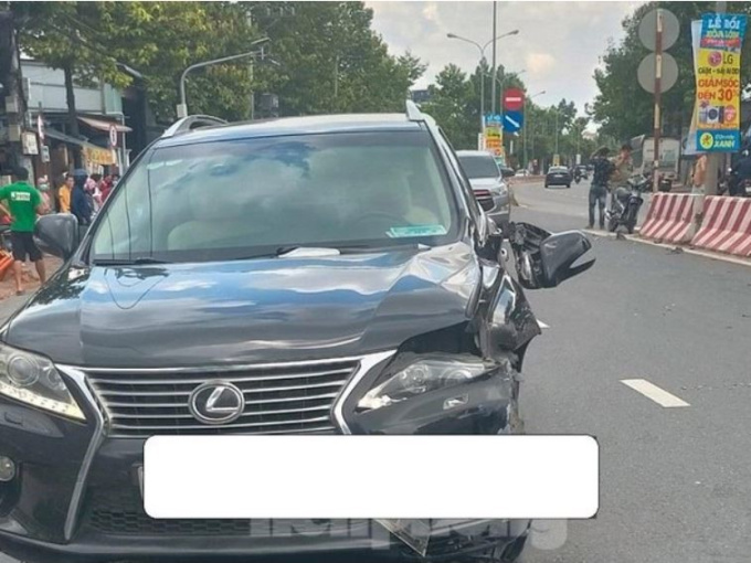 Va chạm với ô tô Lexus, nam thanh niên bị đứt lìa chân