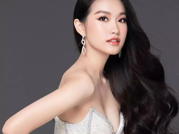 Ảnh ngày trẻ bố mẹ vợ tương lai Đoàn Văn Hậu, chuẩn đại gia