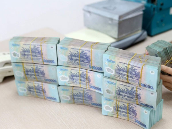 Từ đỉnh kỷ lục, lãi suất liên ngân hàng hạ nhiệt chóng vánh