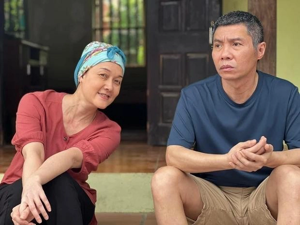 Vân Dung kể lại giây phút đoàn phim xúc động khi NSND Công Lý trở lại phim trường