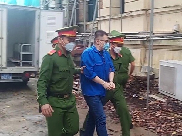 CLIP: Dẫn giải Hacker Nhâm Hoàng Khang ra tòa