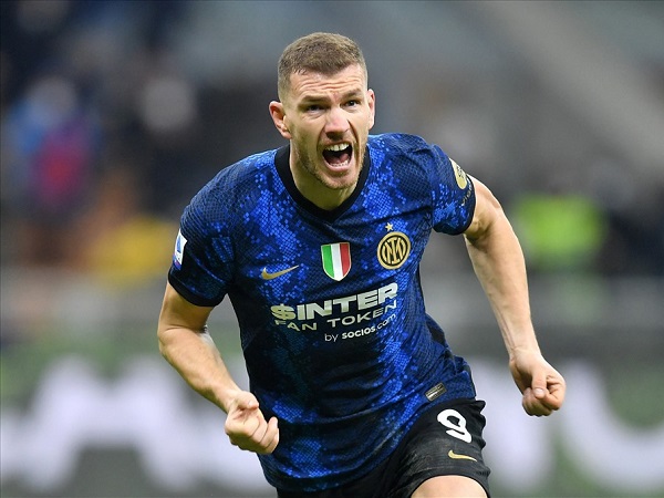 Vắng Lukaku, Inter vẫn có 3 điểm nhờ Dzeko và Dumfries
