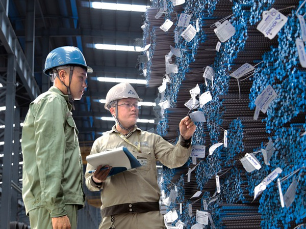 Giá thép tăng 3 lần liên tục trong 2 tuần