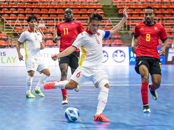 Tuyển Việt Nam ngược dòng hạ đội tuyển châu Phi, 'tặng quà' cho HLV từng vô địch World Cup