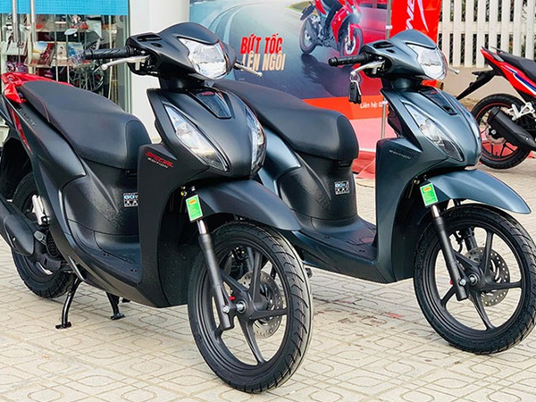 Honda Vision bất ngờ tăng giá tại đại lý, lên tới 45 triệu đồng