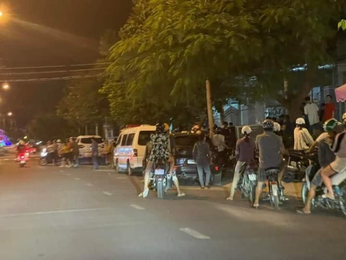 Hai vợ chồng chết cháy trong căn nhà trọ khóa trái cửa