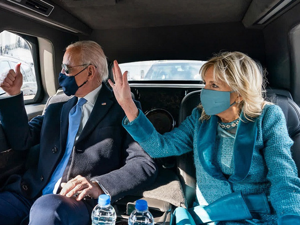 Ông Biden được đặc cách đi xe riêng tới lễ tang Nữ hoàng Anh