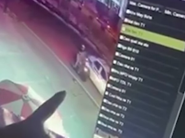 Vụ đâm chết người trên phố: Tài xế taxi chặn đầu xe máy chở đôi nam nữ có trách nhiệm gì?