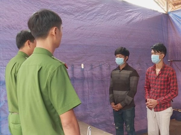 Nhóm thanh niên vô cớ truy sát người đi đường