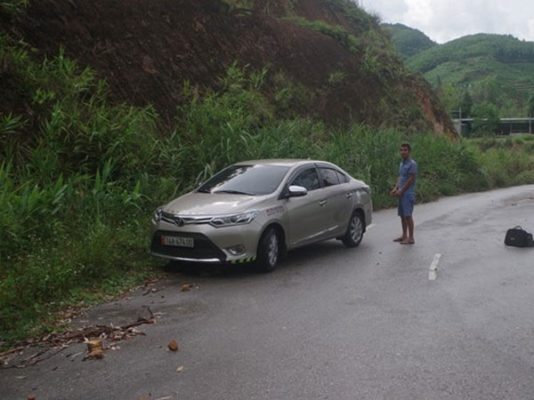 Bé gái 13 tuổi ở Quảng Ninh bị tài xế taxi hiếp dâm ngay trên ô tô
