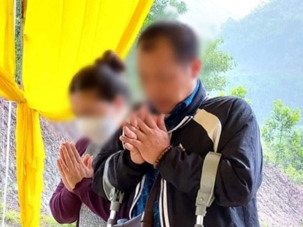 Khởi tố vụ án gửi con 3 tuổi đi chữa bệnh, nhận lại hũ tro cốt