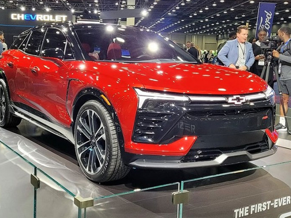 Cận cảnh Chevrolet Blazer EV từ 47.595 USD, 'đối thủ' VinFast VF8