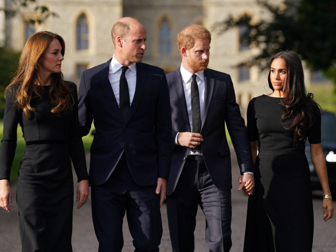 Đoàn kết chưa được bao lâu, chuyên gia lo ngại động thái sắp tới của Hoàng tử Harry lại làm rạn nứt quan hệ với anh trai William