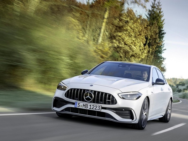 Mercedes-AMG C43 4Matic lắp ráp Việt Nam giá sẽ... 'mềm' hơn xe nhập