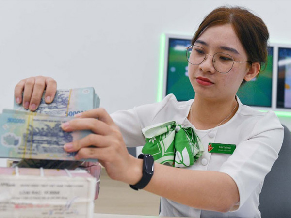 Đồng VND có thể mất giá 4% sau động thái tăng lãi suất