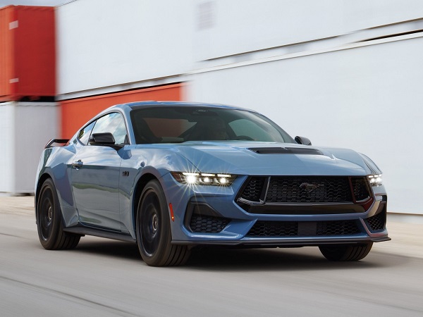 Ford Mustang 2024 bước sang thế hệ mới