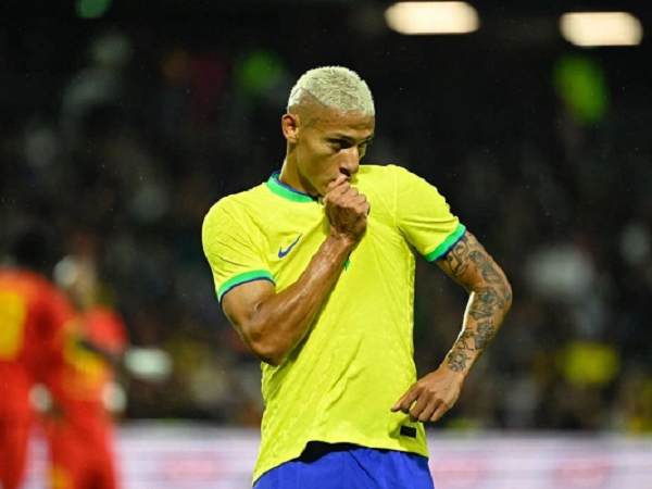 Sao Tottenham toả sáng trong chiến thắng của Brazil
