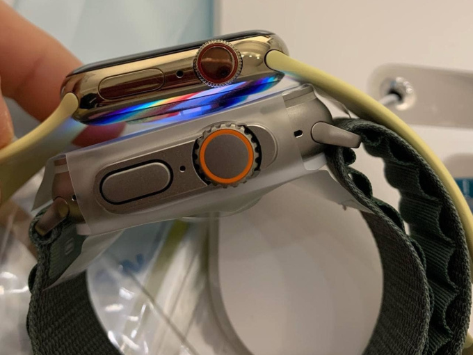 Chủ cửa hàng xách tay dè dặt nhập về Apple Watch Ultra