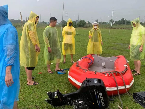 Phát hiện thi thể người phụ nữ mặc váy trôi trên sông