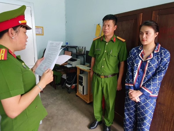 Mâu thuẫn trên MXH, thiếu nữ 17 tuổi bị bắt về hành vi giết người