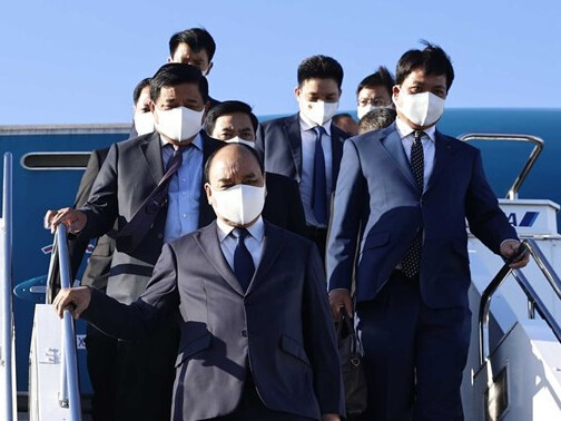 Chủ tịch nước tới Tokyo, bắt đầu chương trình dự Quốc tang ông Abe
