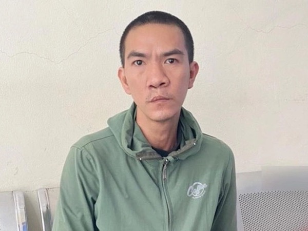 Tạm giữ người đàn ông ghen tuông, đốt tủ quần áo gây cháy chung cư