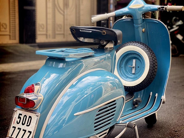 15 năm theo đuổi quyết mua bằng được Vespa cổ biển tứ quý 7
