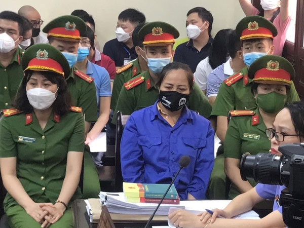 Thu tiền của phụ huynh trái quy định, nguyên hiệu trưởng lĩnh án 42 tháng tù