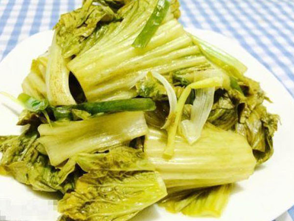 Suýt mất mạng vì ăn dưa muối sai cách: Món ăn 'khoái khẩu' của người Việt và nhóm người tuyệt đối tránh xa