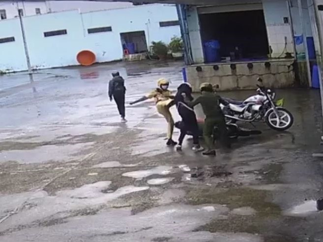 Vụ clip công an đánh tới tấp thiếu niên: Chuyên gia pháp lý lên tiếng