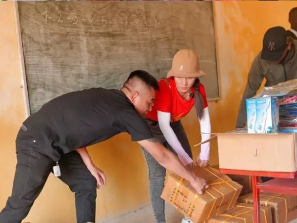 Bất ngờ bị réo tên vào việc từ thiện miền Trung, Bà Nhân Vlog thừa nhận bản thân 'đuối'