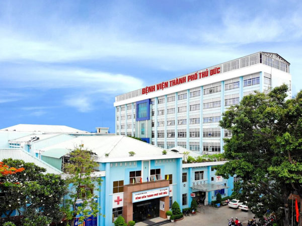 4 bác sĩ ở TP.HCM 'trốn' việc ở bệnh viện, bỏ đi làm phòng khám tư