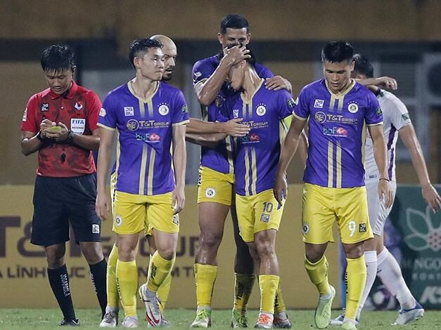 Hà Nội FC thắng đậm B.Bình Dương, nhấn ga tới ngôi vương V.League