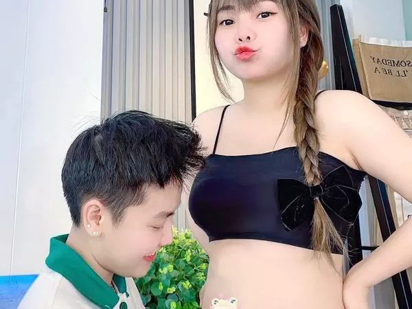 Chuẩn bị sinh con cho tomboy Bi Bảo, Múi Xù lộ ảnh khóc nức nở