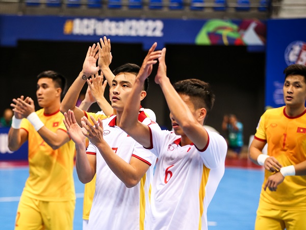 HLV futsal Việt Nam giải thích việc đá power-play trước Nhật Bản