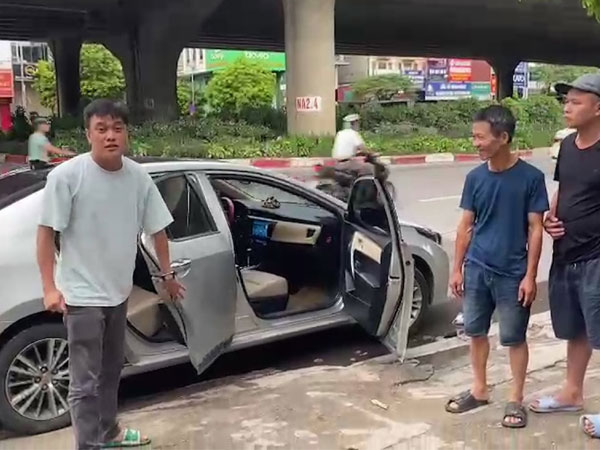 Thiếu tá CSGT chia sẻ việc 'quay clip làm chứng' khi chở người bị tai nạn
