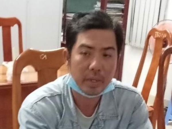 'Phi công' vơ vét tiền, vàng của người tình rồi bỏ trốn