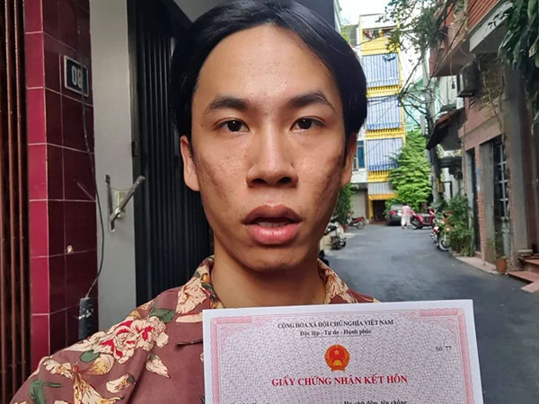 'Ông giáo' 1977 Vlog chính thức lên xe hoa trở thành 'chồng người ta'