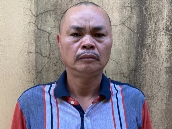 'Yêu râu xanh' dâm ô bé gái 10 tuổi trong trường tiểu học