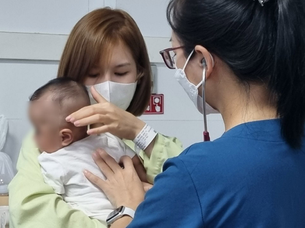 Ca mắc virus Adeno tăng mạnh, dấu hiệu nào bạn nên cho con đi khám?