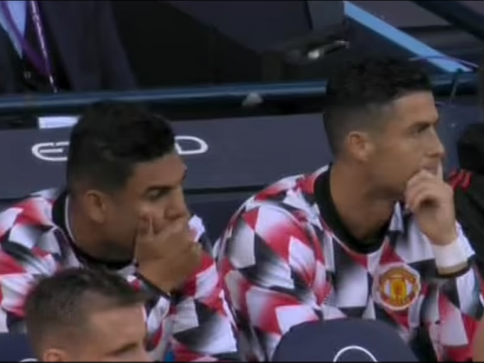 Ronaldo không chấp nhận bị Erik ten Hag dìm ở MU, hành động gấp