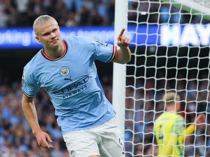 Trước vòng 10 Ngoại hạng Anh: Thời cơ của Man City