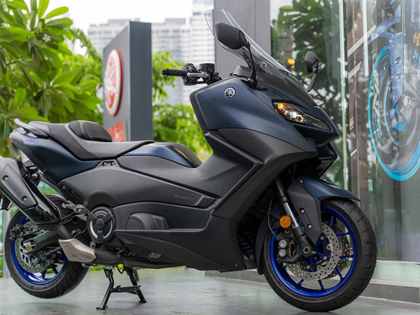 Cận cảnh Yamaha Xmax và Yamaha Tmax 2022 từ 129 triệu tại Việt Nam