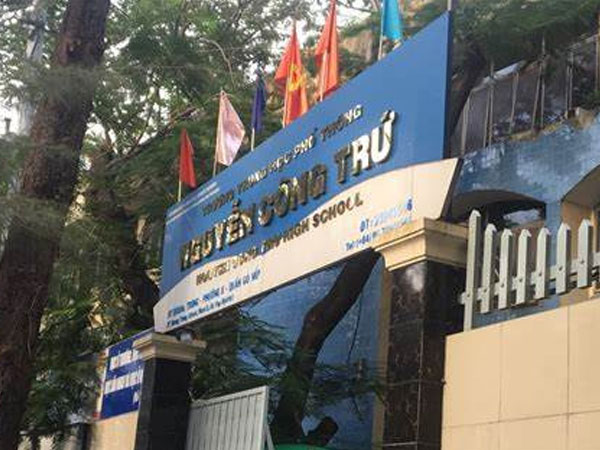 Học sinh được nâng điểm, hiệu trưởng và hiệu phó bị đề nghị kiểm điểm