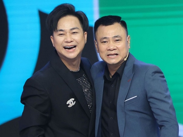 NSND Tự Long gặp ca sĩ giống như bản sao ở 'Ký ức vui vẻ'