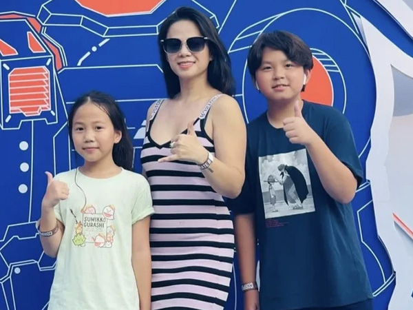 Còn nhỏ tuổi, con gái Shark Bình đã làm được việc này khiến dân tình hết lời khen ngợi