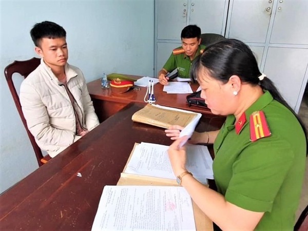 Hai người khuyết tật hỗn chiến, thanh niên đi cùng bị đâm trọng thương