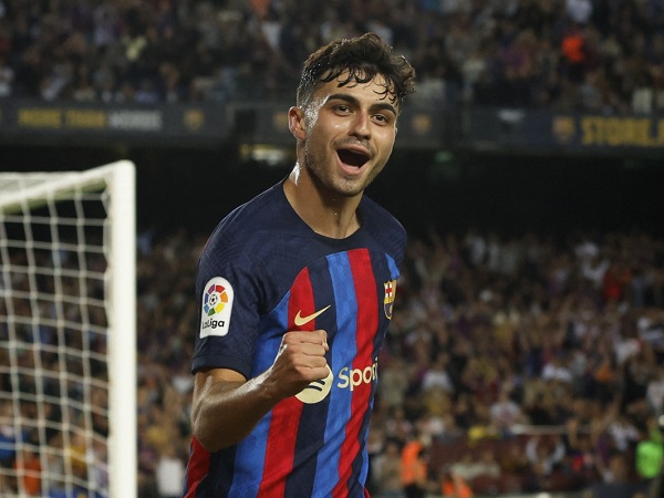 Pedri giúp Barca trở lại ngôi đầu trước trận Siêu kinh điển